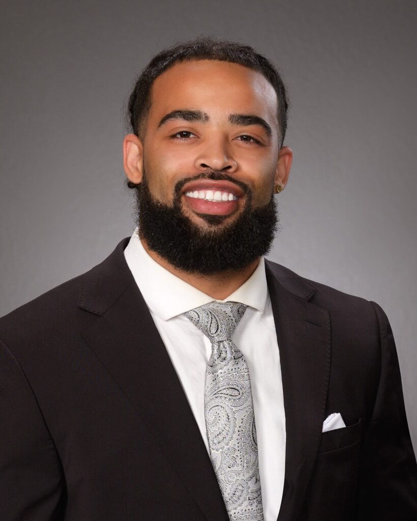 head shot of Elijah Orr